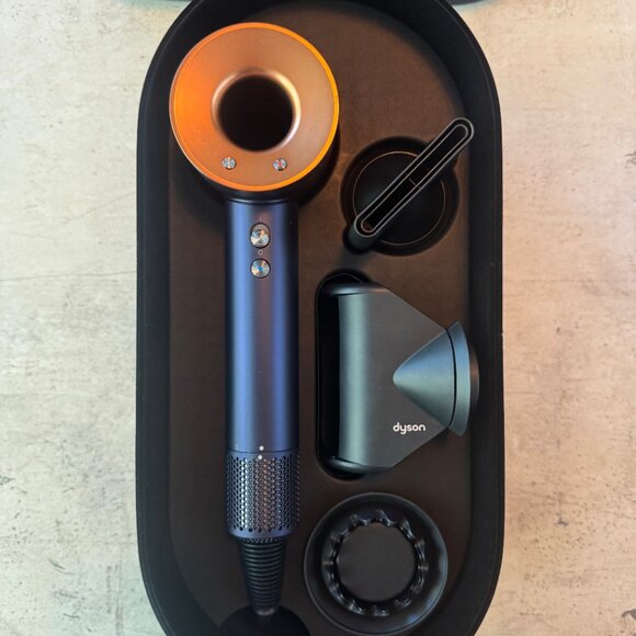 Dyson Supersonic Hair Dryer (5 Attachments) – Brand New in Box - Ships Today - Picture 5 of 15